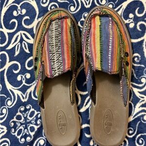 Sanuk Multicolor Striped Shoes size 10